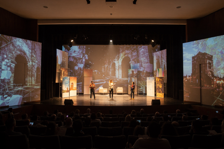 Cuando el teatro incorpora mapping y proyecciones digitales